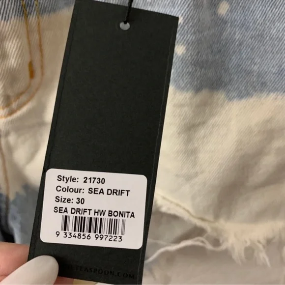 One Teaspoon Bonita Bleach Affect Shorts size 30 - Picture 3 of 7